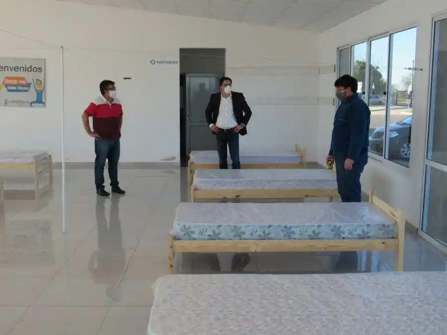 Las instalaciones cuentan con calefacción, cocina, baños con duchas, lavarropas y hasta acceso a internet