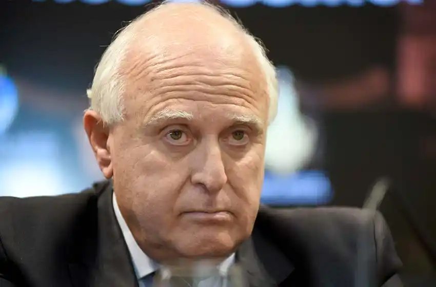 Lifschitz: “Las provincias están muy complicadas y con deudas”
