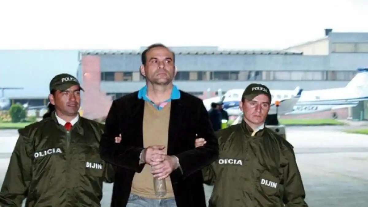 Señor de la guerra en Colombia pide «ayuda» para rescatar cadáveres en Venezuela