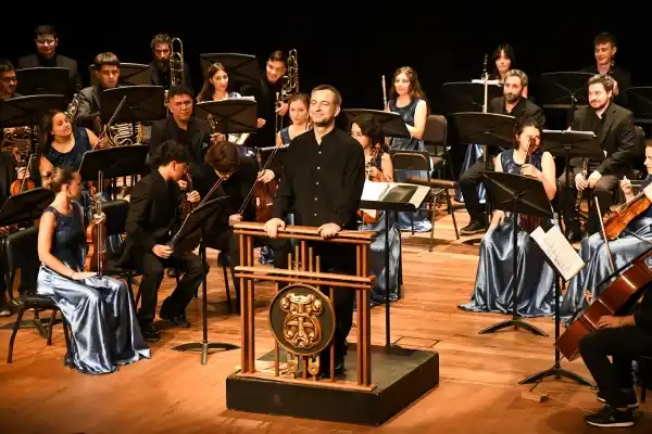 La Orquesta Filarmónica de Chascomús brilló en el escenario del Teatro Argentino de La Plata