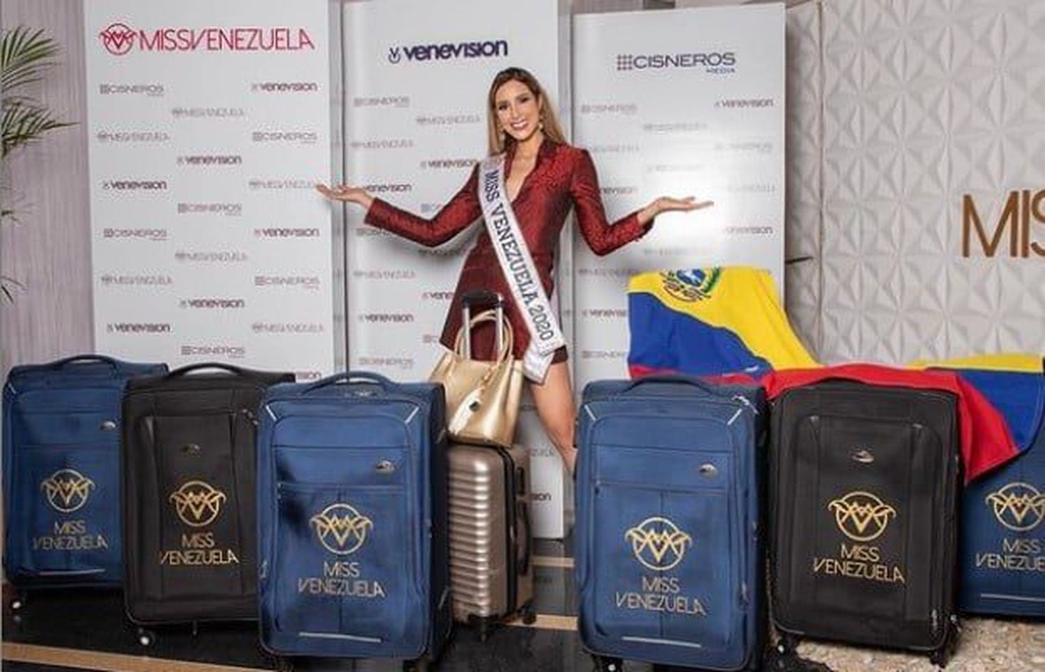 Así luce el Relámpago del Catatumbo en el cuerpo de Miss Venezuela (Foto)