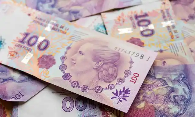 Un informe  estima que los salarios caerán un 11 por ciento durante 2018 por la brusca devaluación 