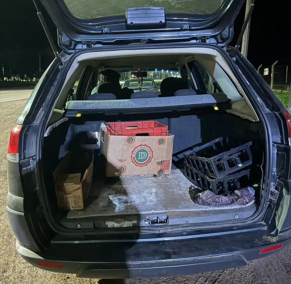 El vehículo en el que transportaban la mercadería.