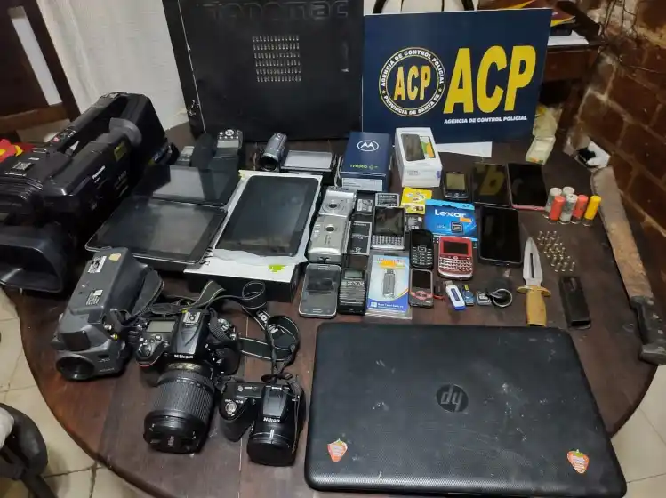 Dos policías de la Agencia de Investigación Criminal detenidos por el robo de evidencias de allanamientos