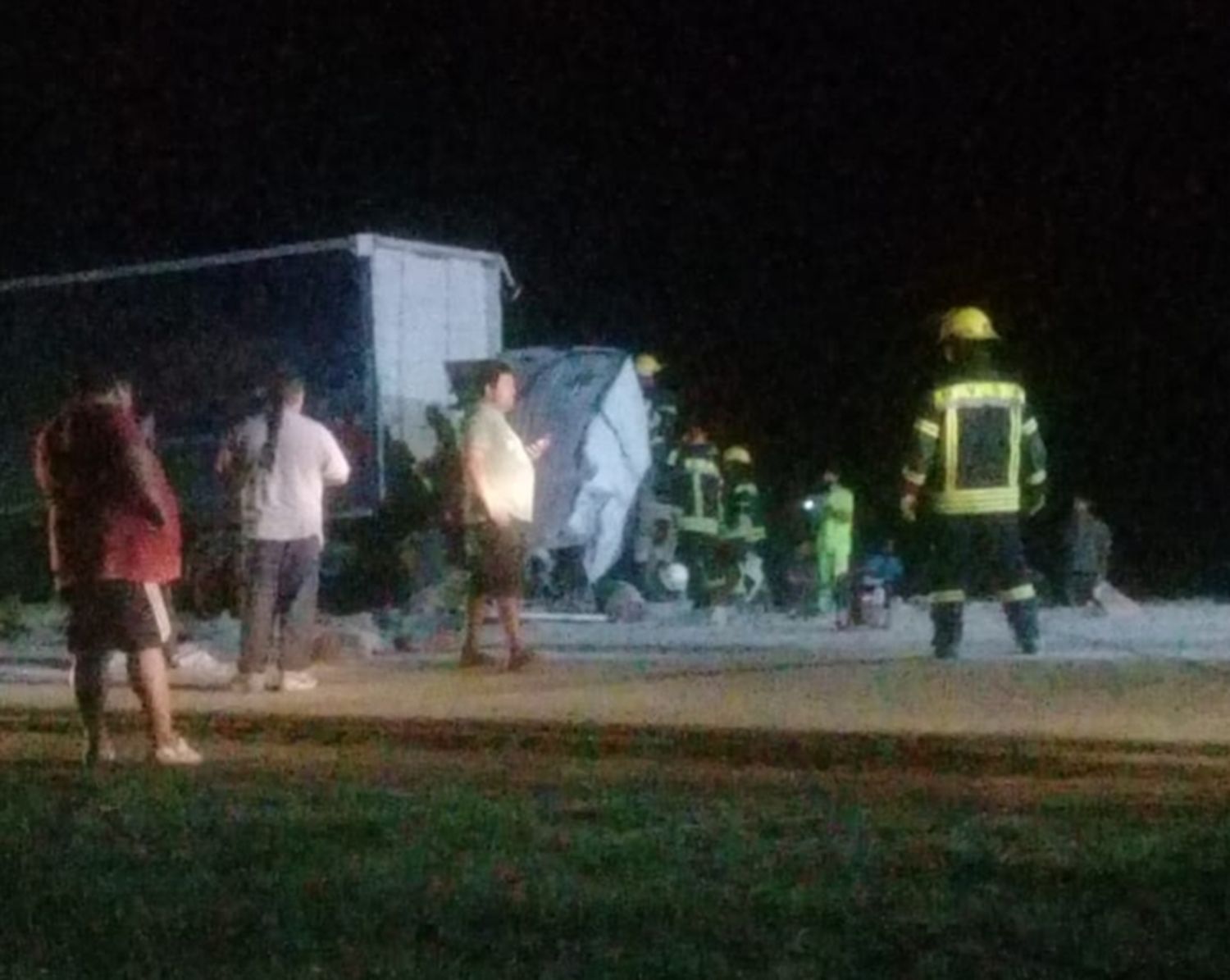Chocaron dos camiones en la ruta 9