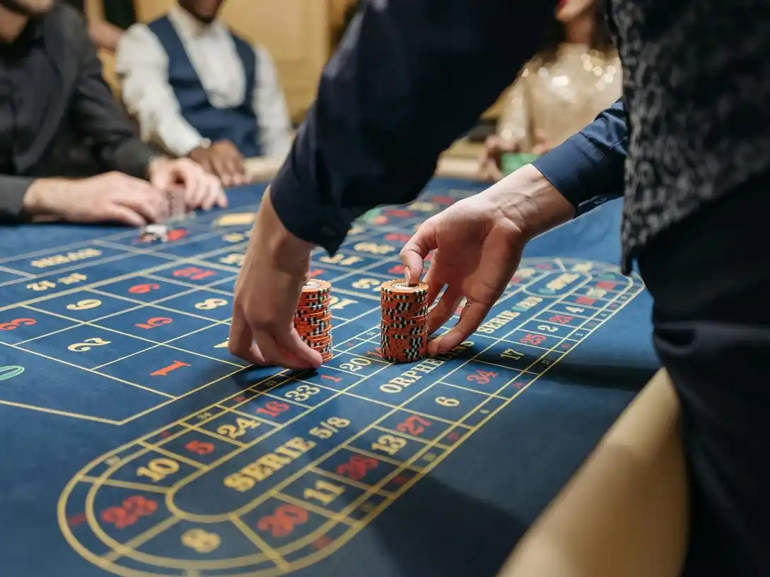 Michel y Marclay presentaron un proyecto de ley para que deudores de cuotas alimentarias no puedan ingresar a casinos