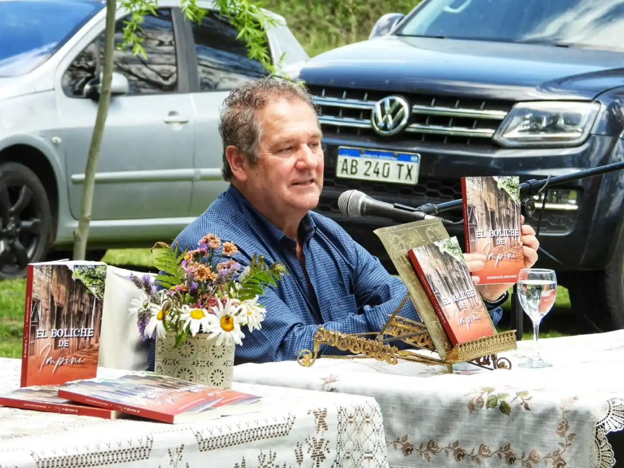 Presentaron el libro "El Boliche de Impini", un recorrido por nuestra historia más querida