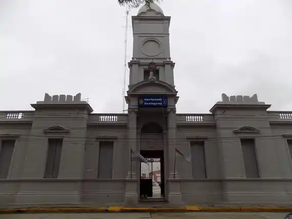 Tentativa de homicidio, detención y policías lesionados