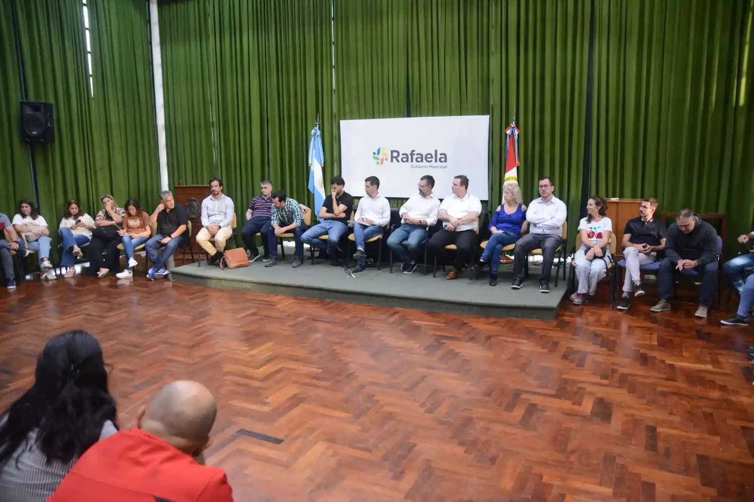 Reunión de equipos municipales encabezada por Viotti