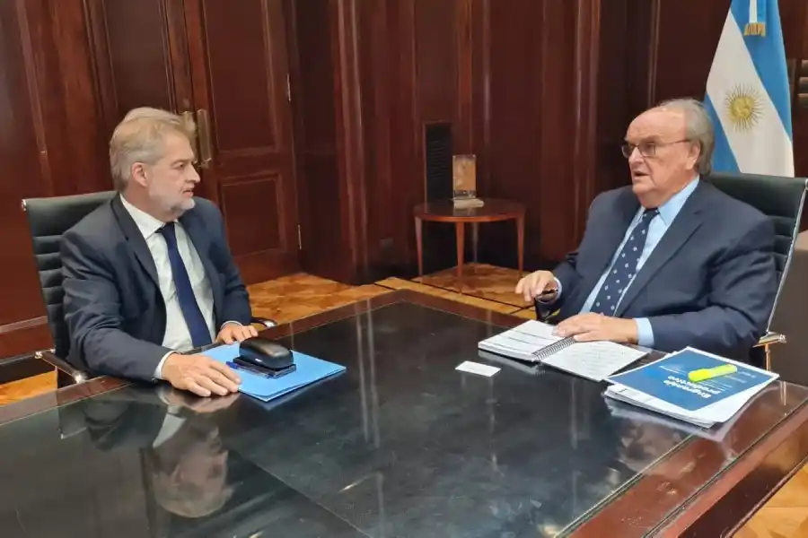 Mirabella se reunió con Mendiguren para impulsar la ley que fortalece la industria de maquinaria agrícola