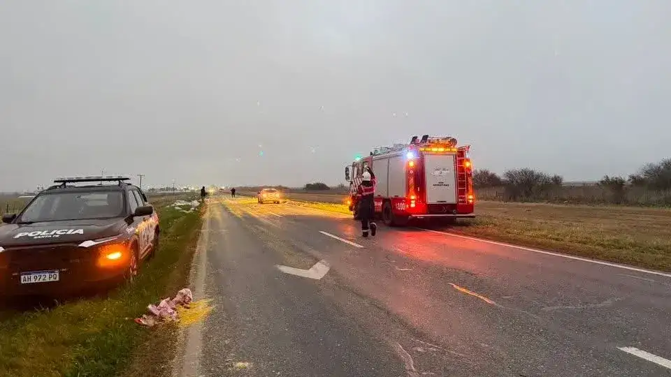 choque entre dos camiones en la rn34 - 1