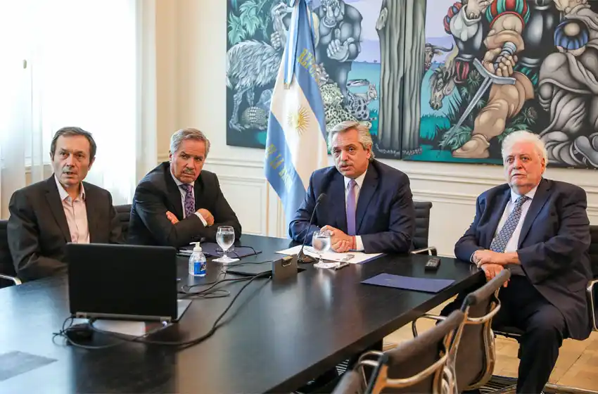 Coronavirus: el gobierno informó que los que llegaron de Brasil y Chile también harán cuarentena