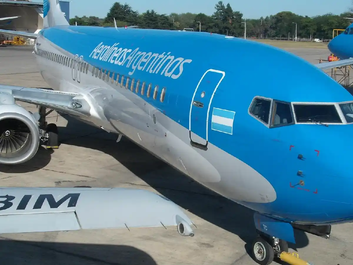 Aerolíneas: gremios de aeronavegantes anunciaron un paro para el lunes 26