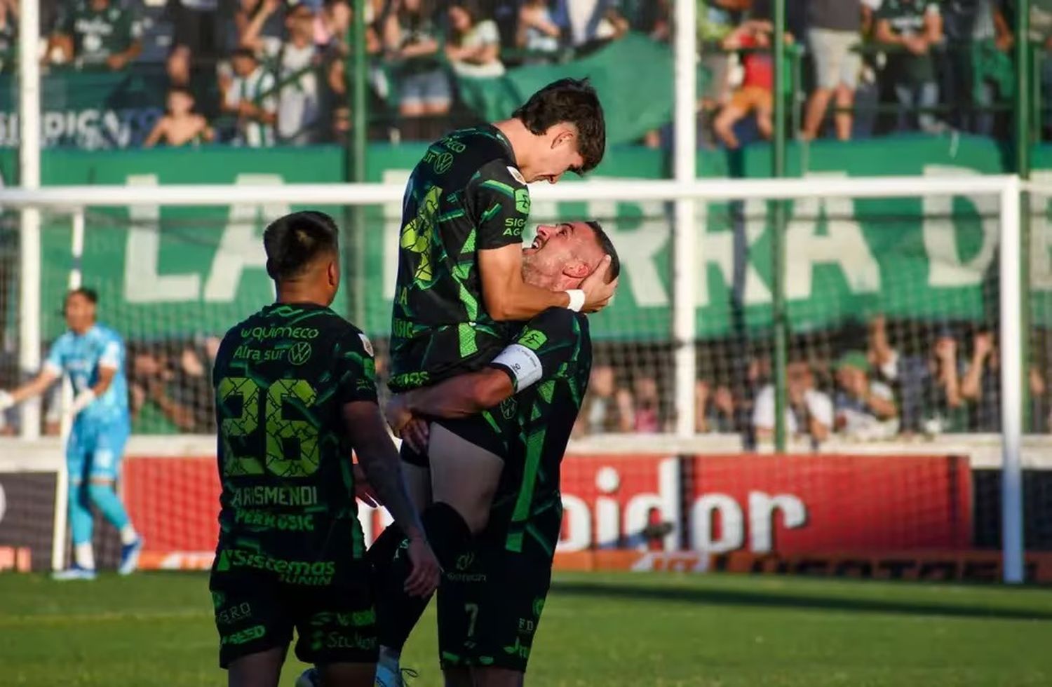 Gimnasia bajó a Barracas y Sarmiento de Junín se lo dio vuelta a Estudiantes de La Plata