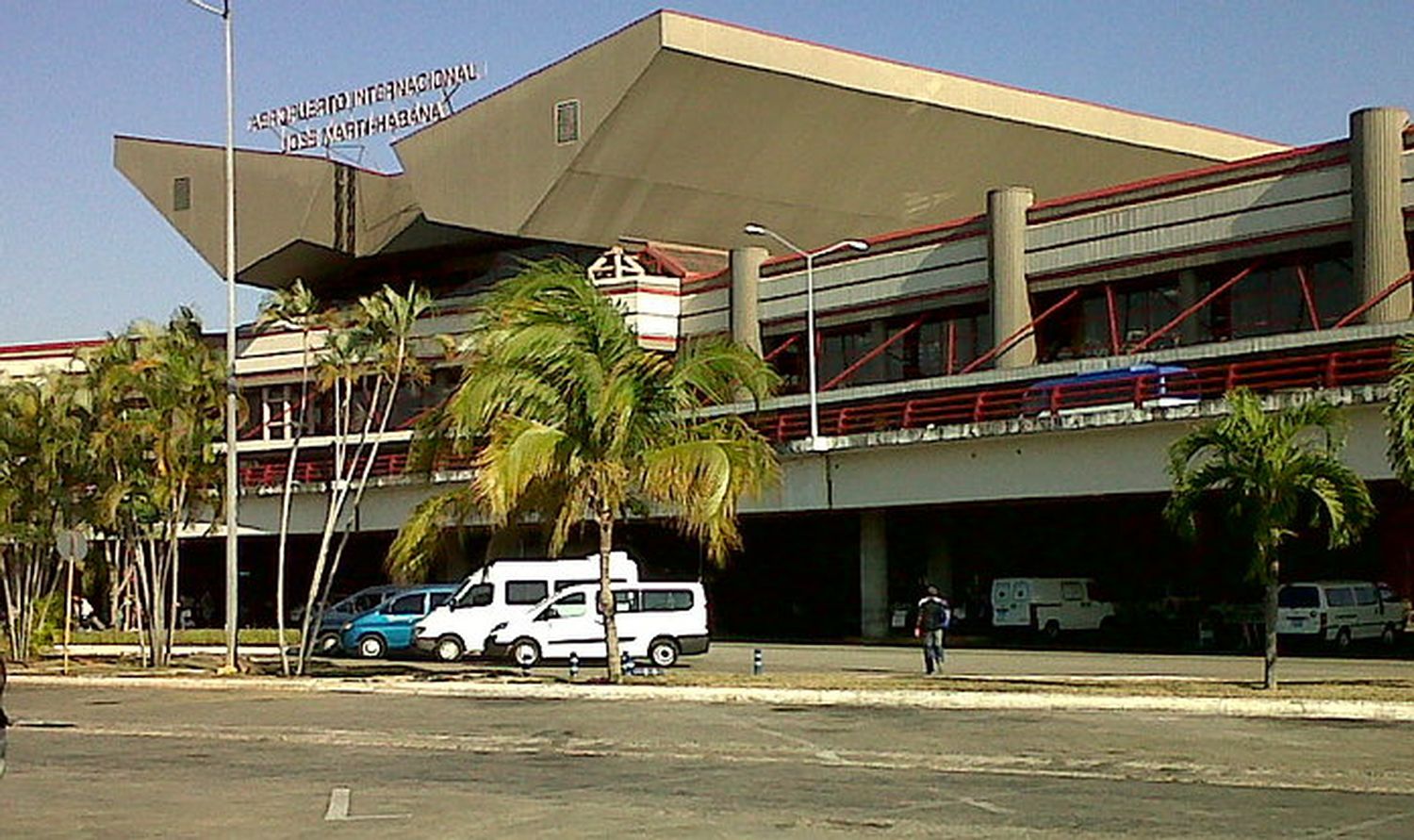 Brasil financiaría obras aeroportuarias en Cuba