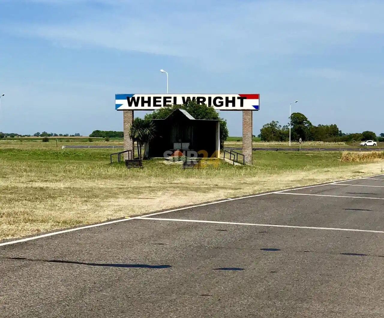 Wheelwright: pidieron asistencia policial, no había patrullero y fueron en bici