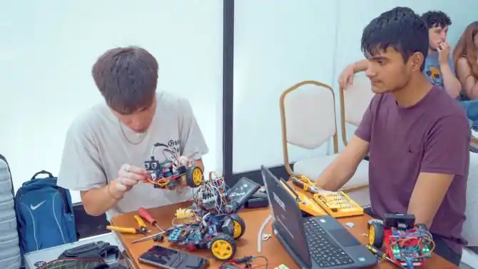 En Mar del Plata. Tuvo una gran convocatoria el encuentro de robótica y microelectrónica