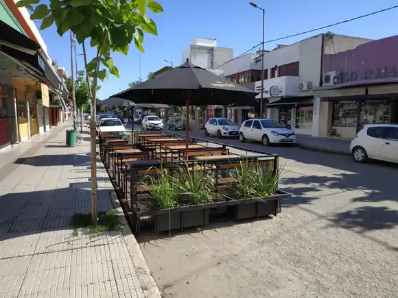 Edil de la UCR se refirió a la suspensión de la ordenanza sobre el uso del espacio público