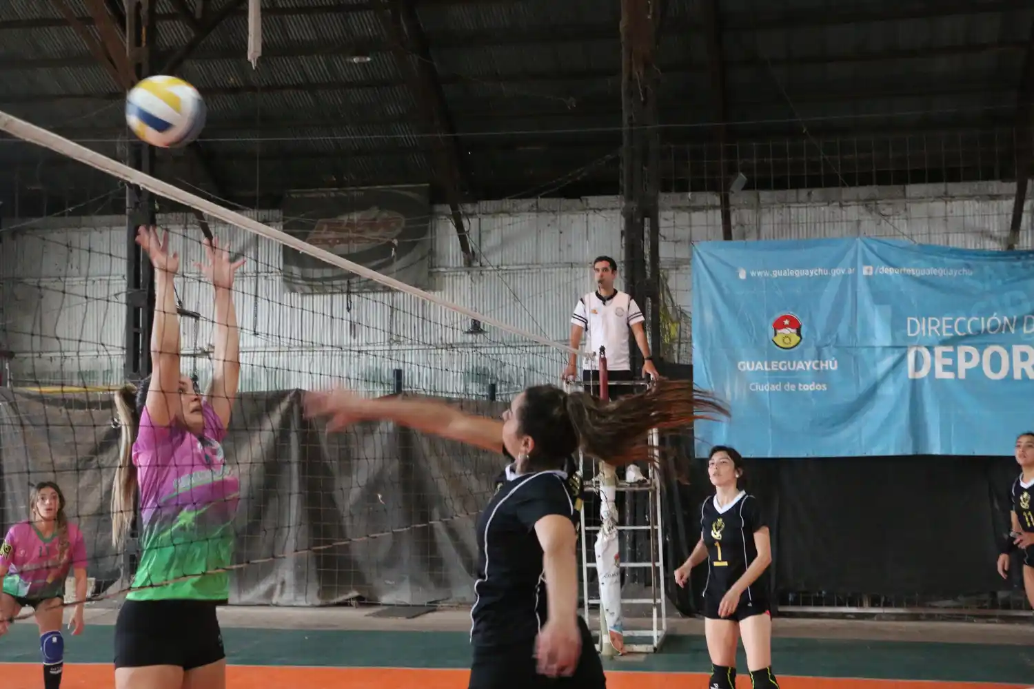 Volvió a la acción la Liga de Vóley Municipal