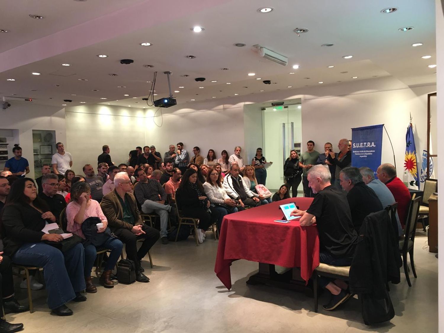 Encuentro del “Ciclo de Debate sobre la ETP”