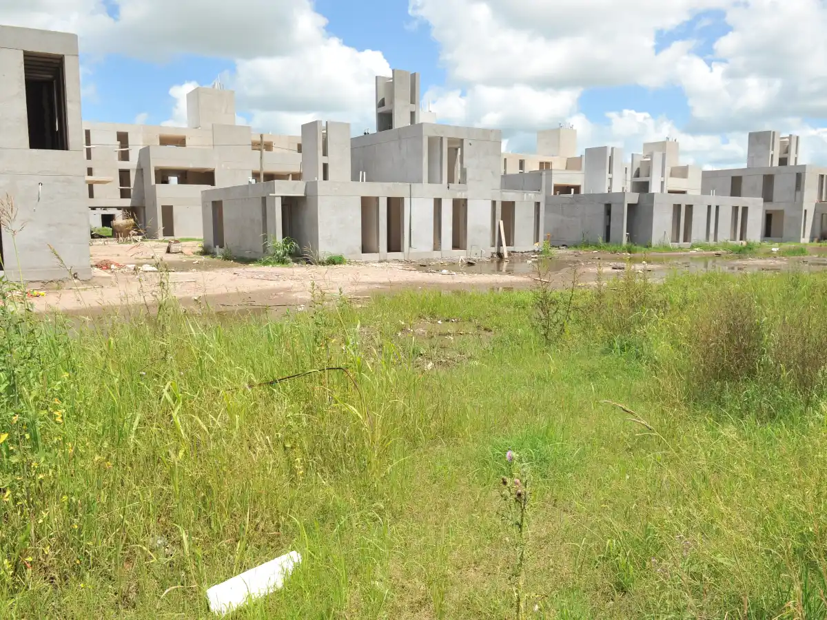 En marzo se reactiva la construcción de viviendas del  Procrear y se triplica la mano de obra  