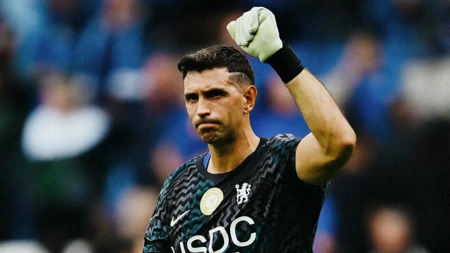 "Dibu" Martínez es nuevo arquero de Chelsea.