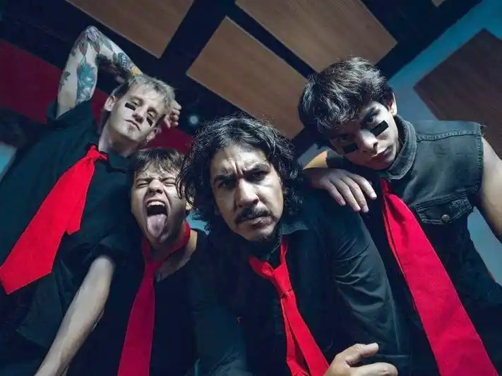 Memoria pop y distorsión: El 
fenómeno The HITZ regresa al Sótano
