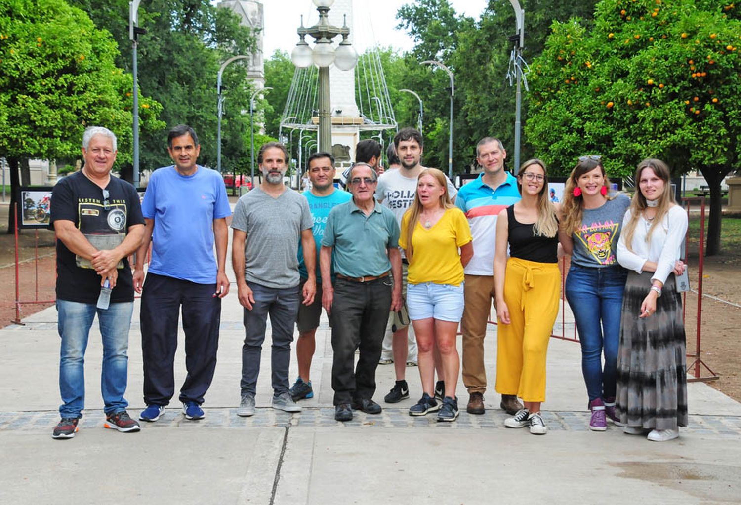 Alumnos del taller de fotografía de la biblioteca Vattuone exhibieron sus trabajos