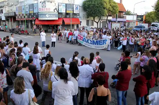 Trabajo en negro: Agmer reclamó y la  patronal, ausente sin aviso