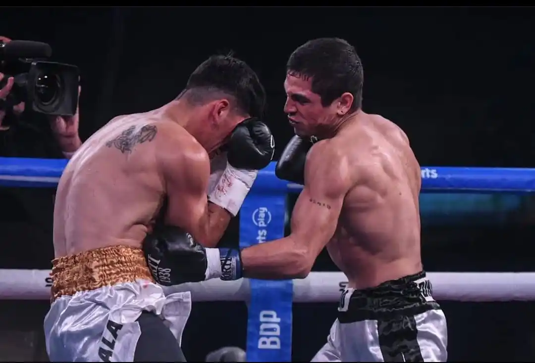 Laureano Ubiedo noqueó en Berazategui y sigue invicto en el profesionalismo