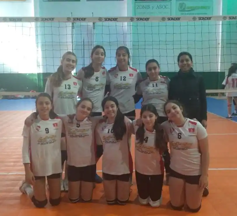 Independiente en Sub 13 y C. Larroque en Primera ganaron en el Oficial de AVG