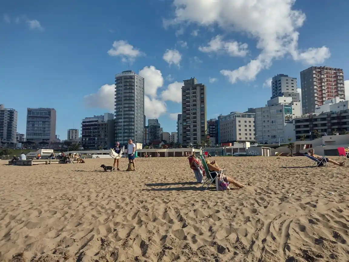 Jornada serena con final ventoso en Mar del Plata
