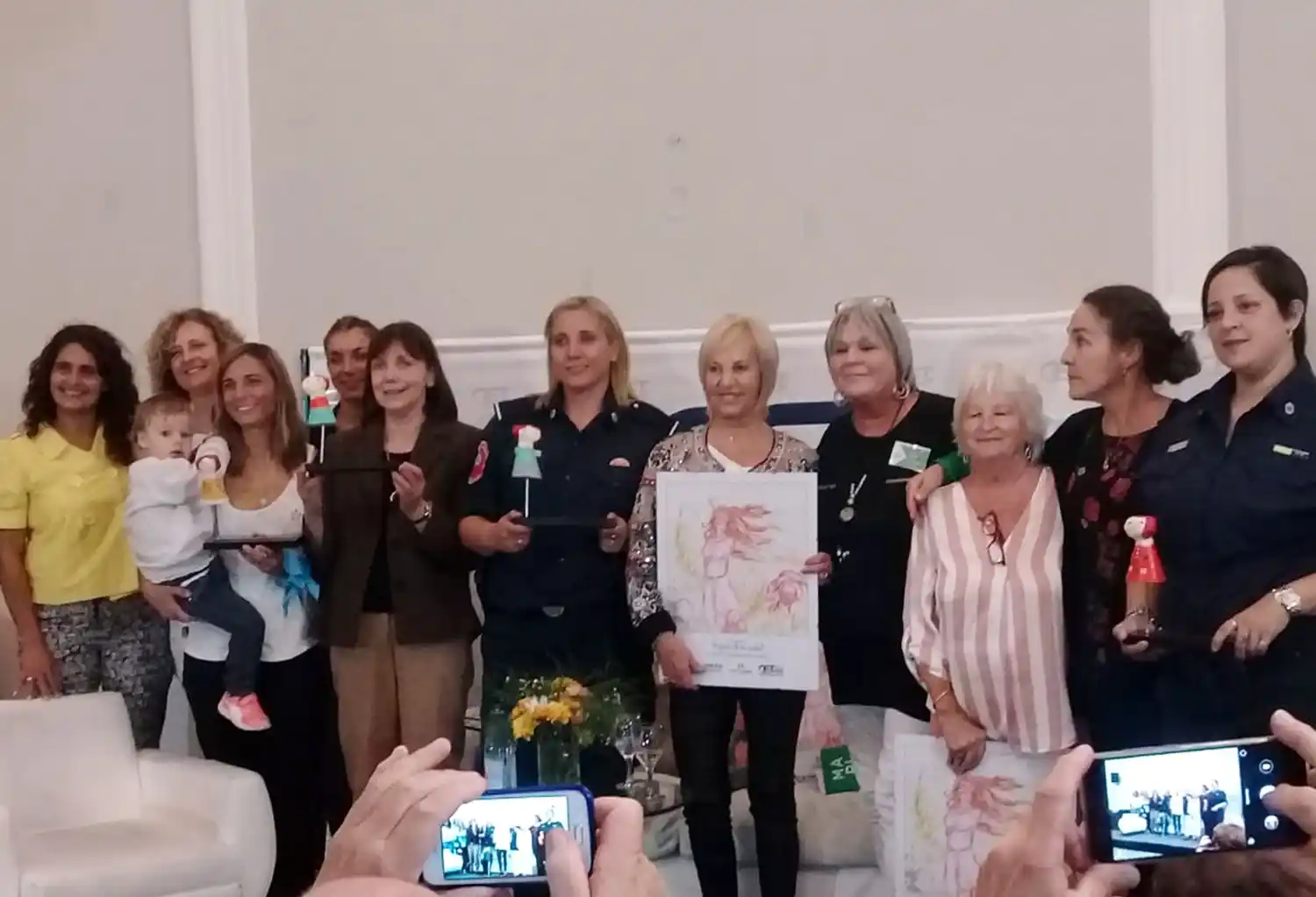 Por su lucha y fuerza para salir adelante, destacaron a mujeres tandilenses en la CET