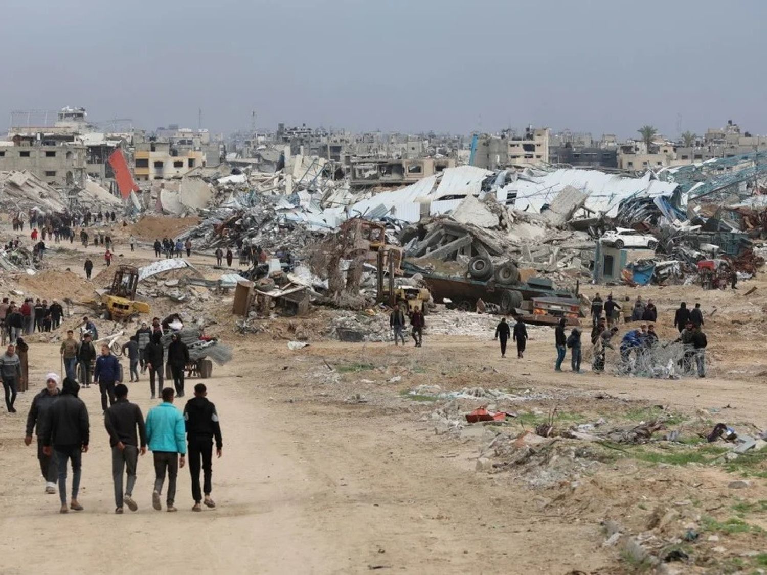 Israel completó retirada de carretera clave que divide Gaza como parte del acuerdo