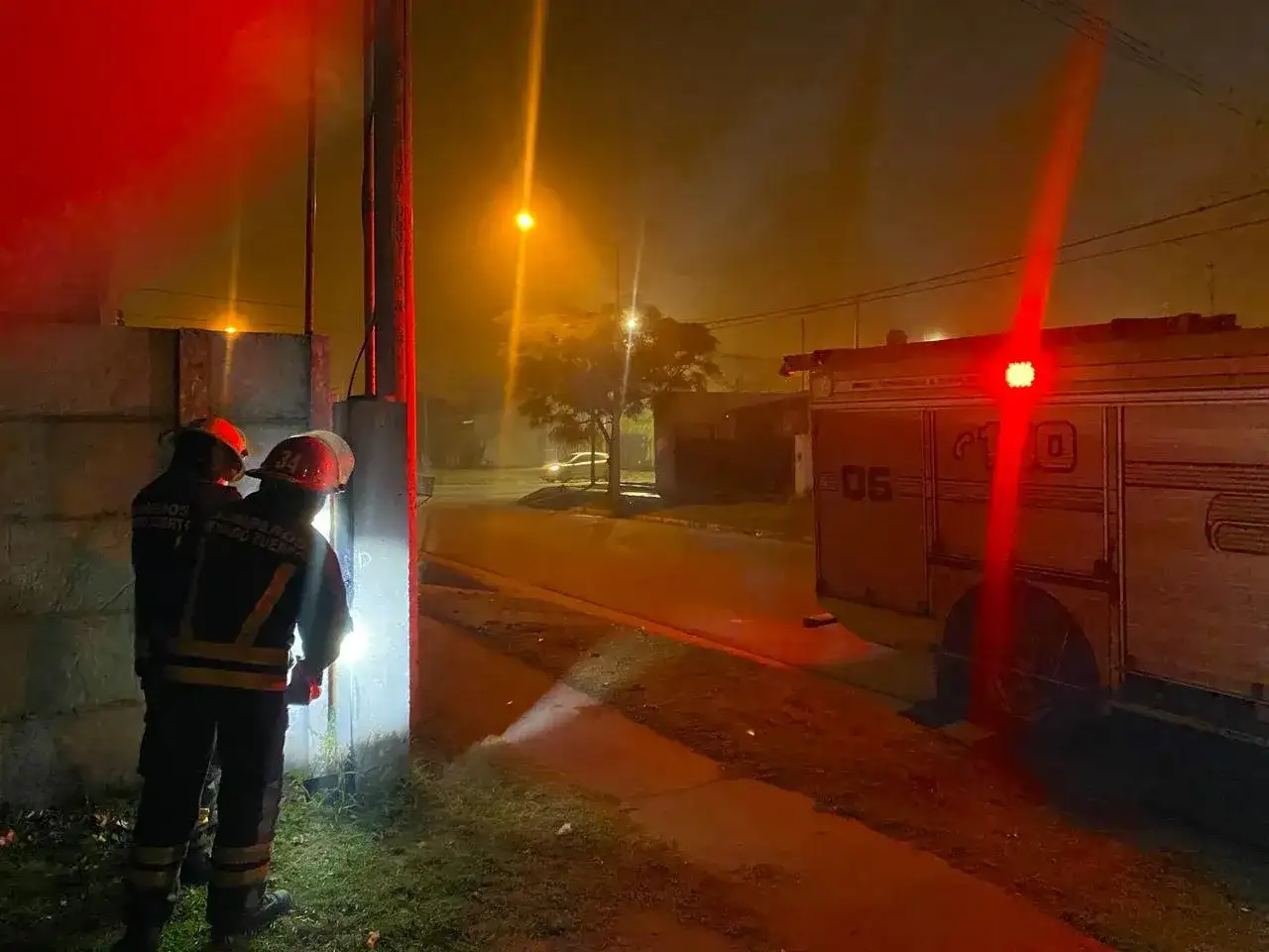 El foco fue controlado rápidamente por bomberos.