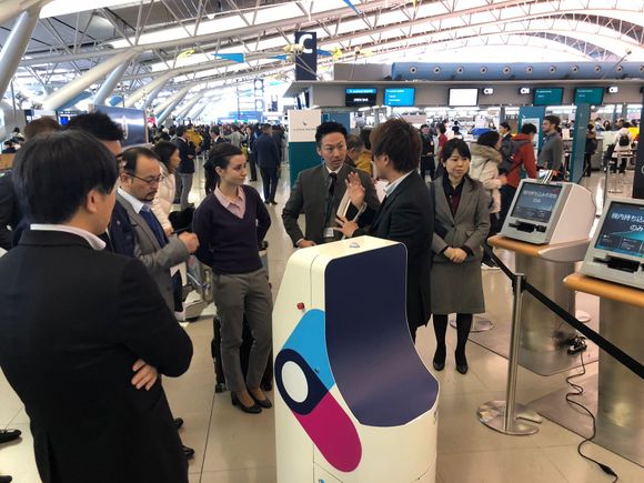KATE, el «robot check-in» de SITA debutó en Japón