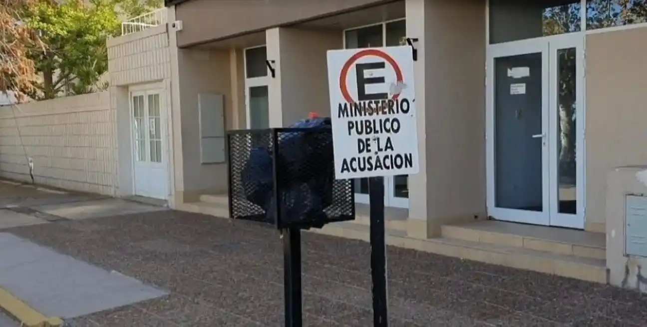 Un hombre de 51 años identificado como O.M.F fue apresado por el delito de tenencia de estupefacientes con fines de comercialización.