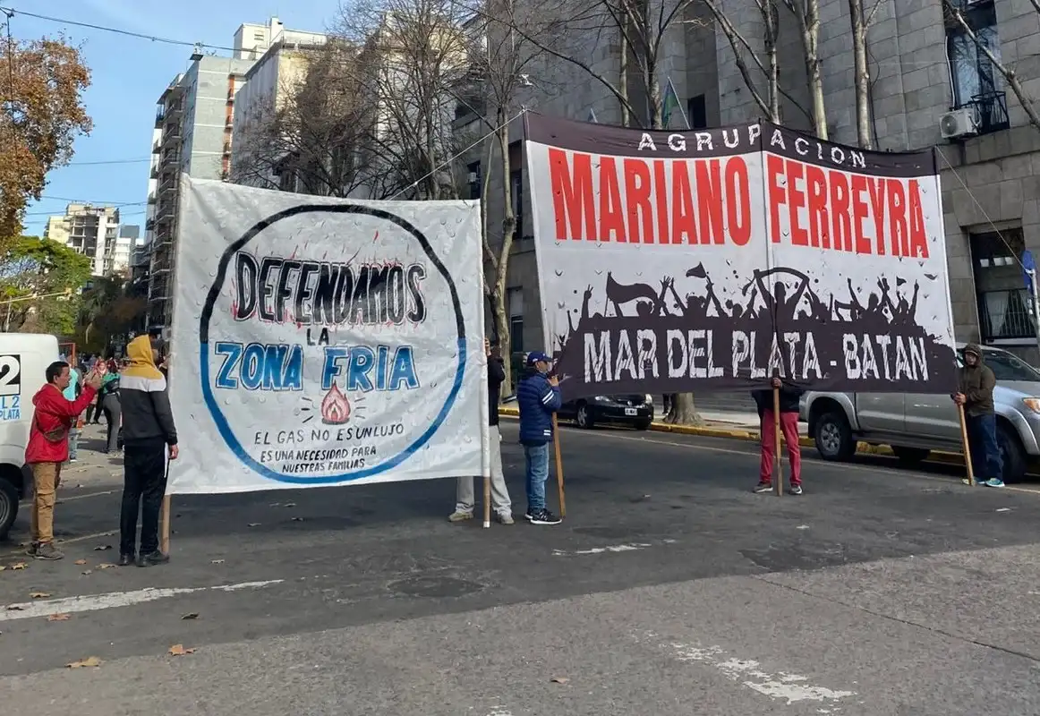 La protesta tuvo como objetivo expresar una preocupación que trasciende lo local y se inscribe en un escenario de alcance regional y nacional.