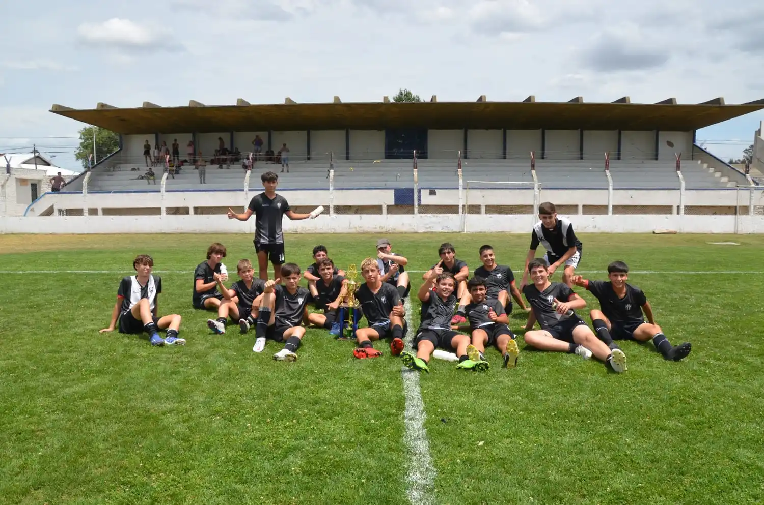 Alumni Azuleño fue uno de los campeones en clase 2008.