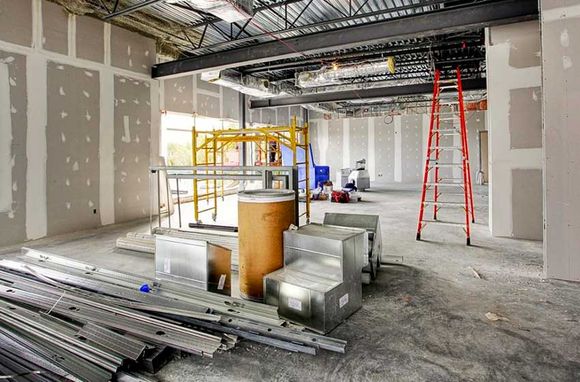Arquitectos se manifestaron en contra de la prohibición de las obras privadas