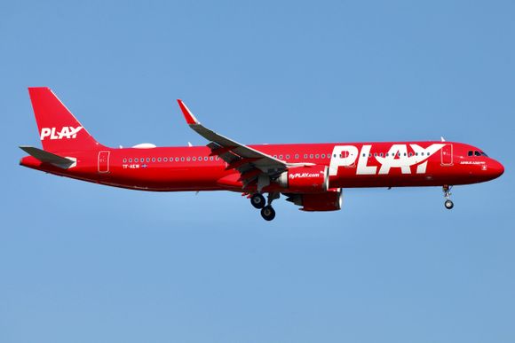 PLAY inauguró sus vuelos a Nueva York (SWF)