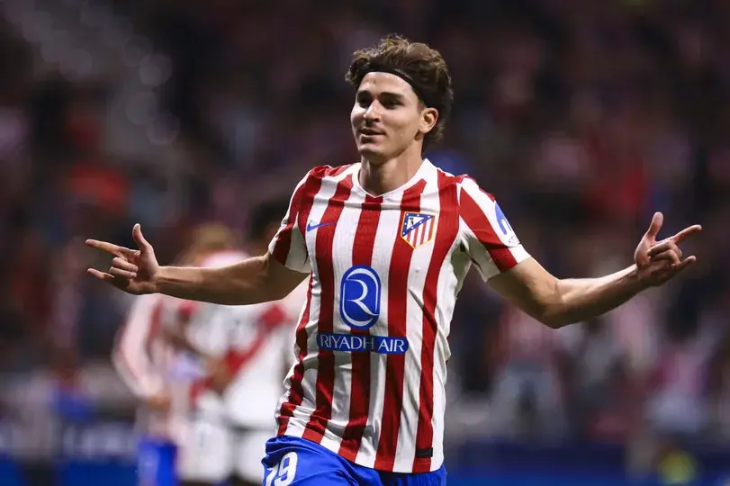 Julián Álvarez volvió a entrenar con el Atlético Madrid