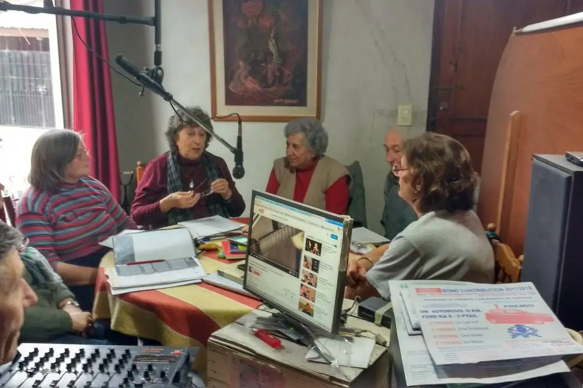 El taller de radio de los adultos mayores vuelve a Radio Nacional
