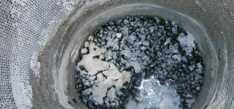Rocas alteradas: una solución química para sanear el agua