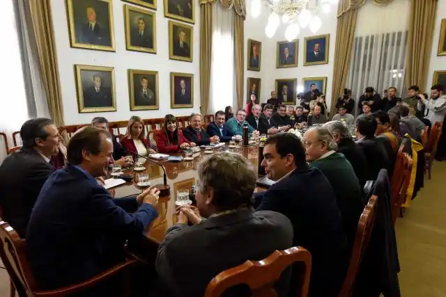 F. Bogdan junto a otros intendentes de cambiemos mantuvieron una reunión con Bordet
