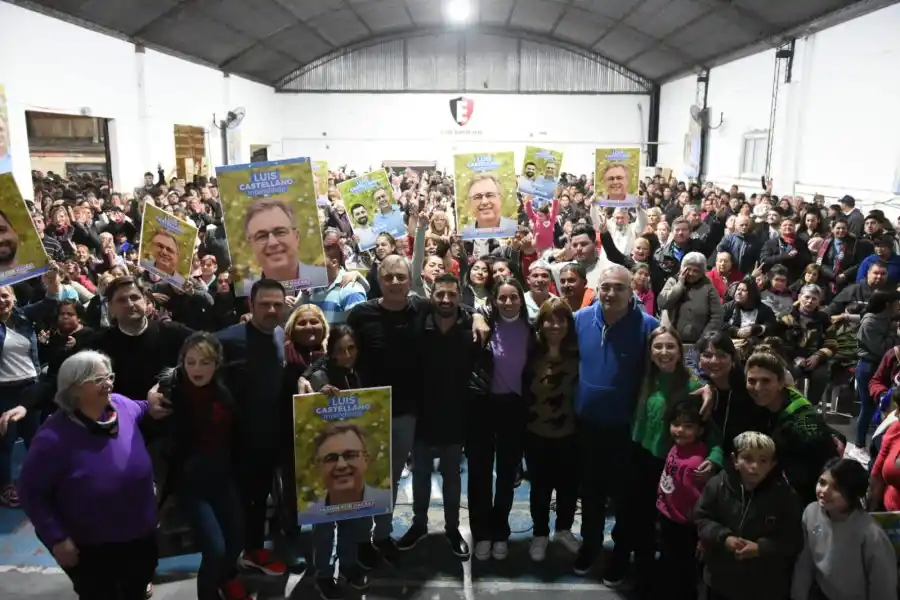 Multitudinario apoyo a Luis Castellano