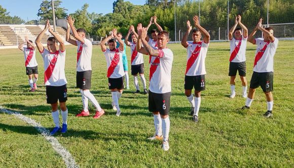 Colegiales jugará el miércoles el partido reprogramado ante Independiente