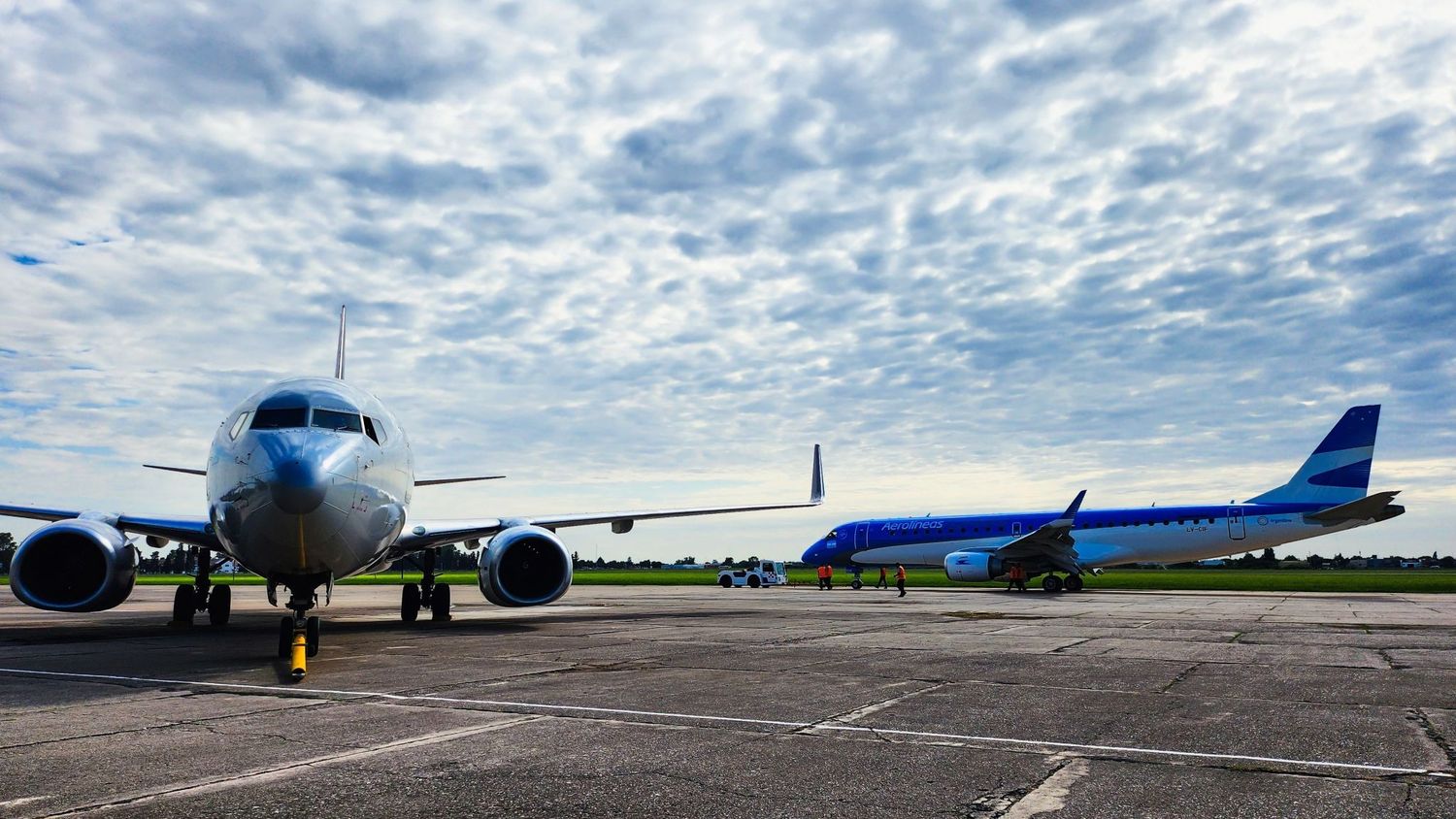 FAdeA entregó otro Embraer E190 con los colores de Aerolíneas Argentinas