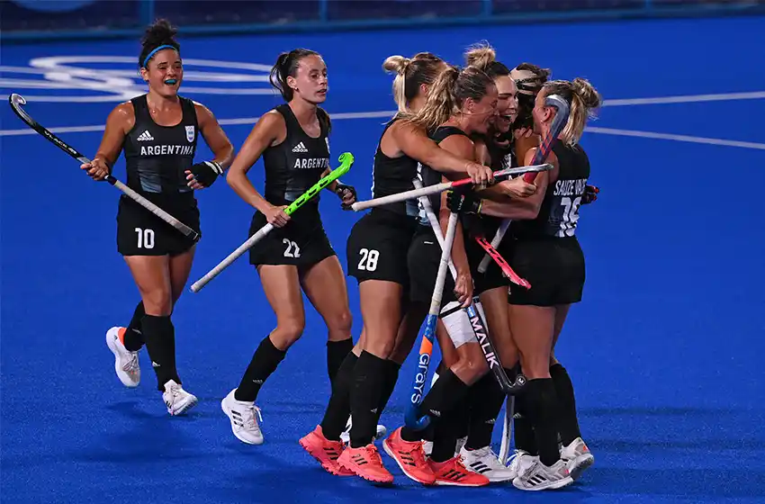 Las Leonas vencieron a India y buscarán su primera medalla de oro ante Países Bajos