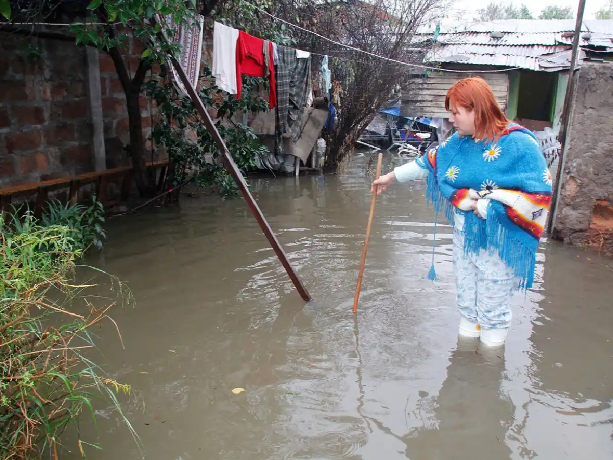 Temporal en Chile: relevan más de 3.300 personas aisladas y 300 damnificados
